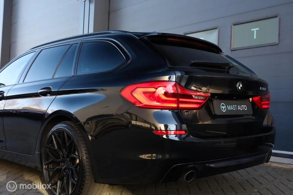 530i|Dealer|Carplay|PDC|Stoelverwarming|