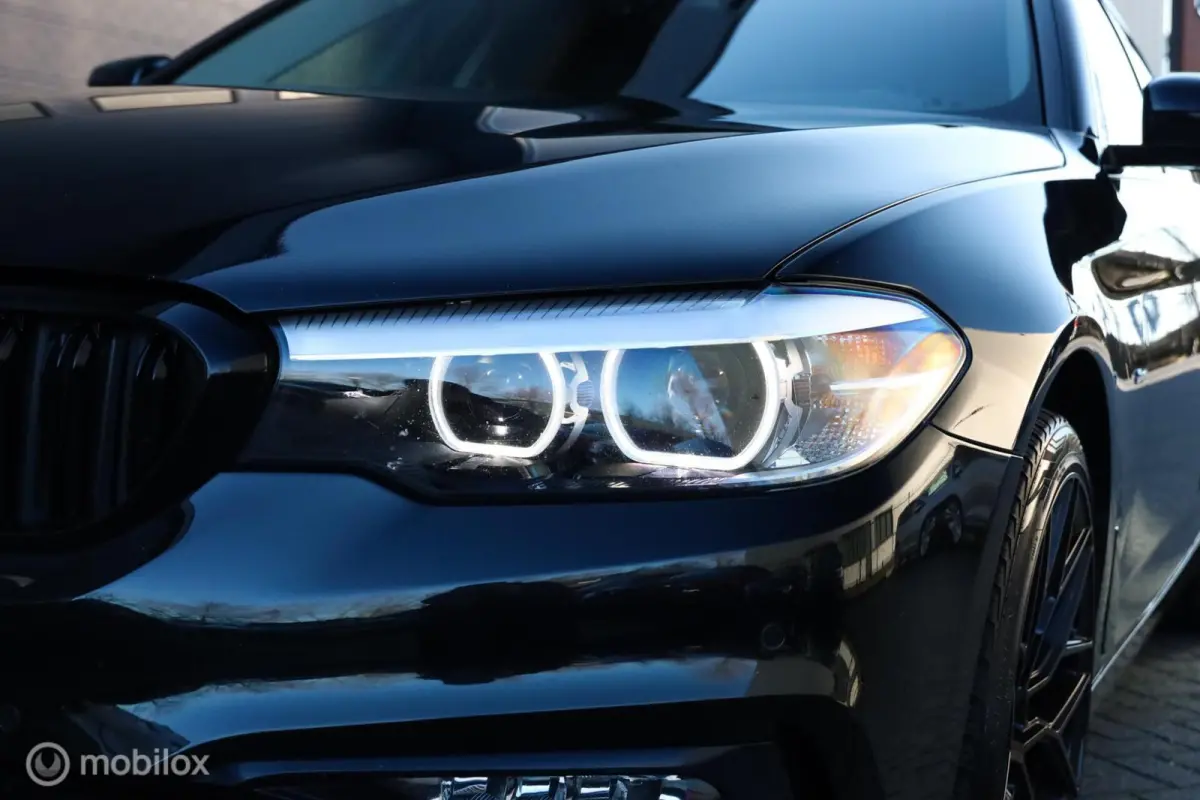 530i|Dealer|Carplay|PDC|Stoelverwarming|