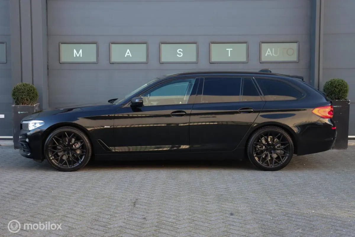 530i|Dealer|Carplay|PDC|Stoelverwarming|
