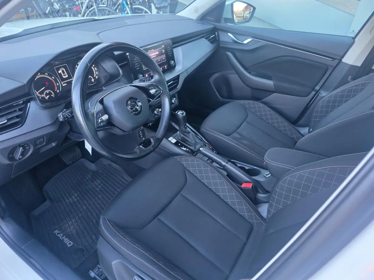 1.5 TSI ACT Sport Business | Met o.a. achteruitrijcamera, AppleCarPlay/AndroidAuto, navigatie en cruise control