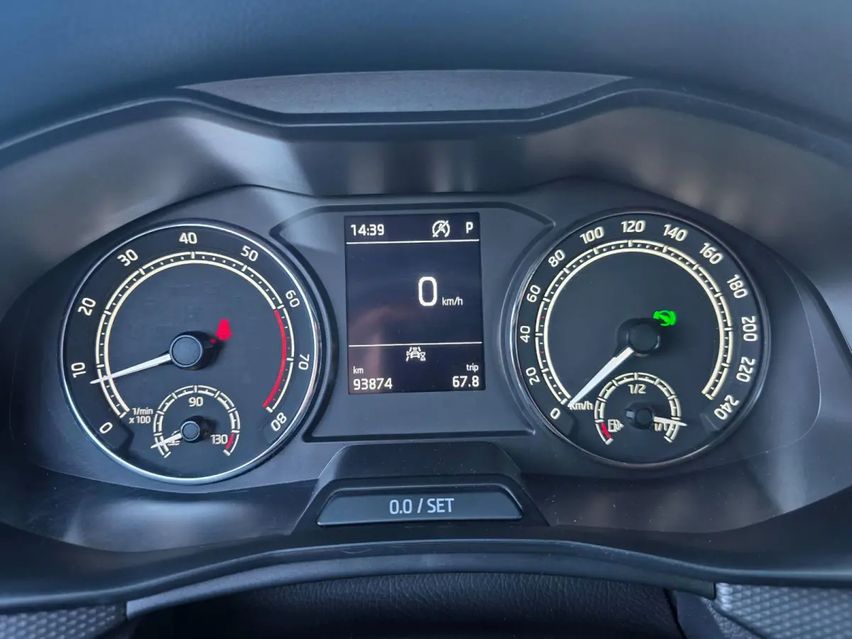 1.5 TSI ACT Sport Business | Met o.a. achteruitrijcamera, AppleCarPlay/AndroidAuto, navigatie en cruise control