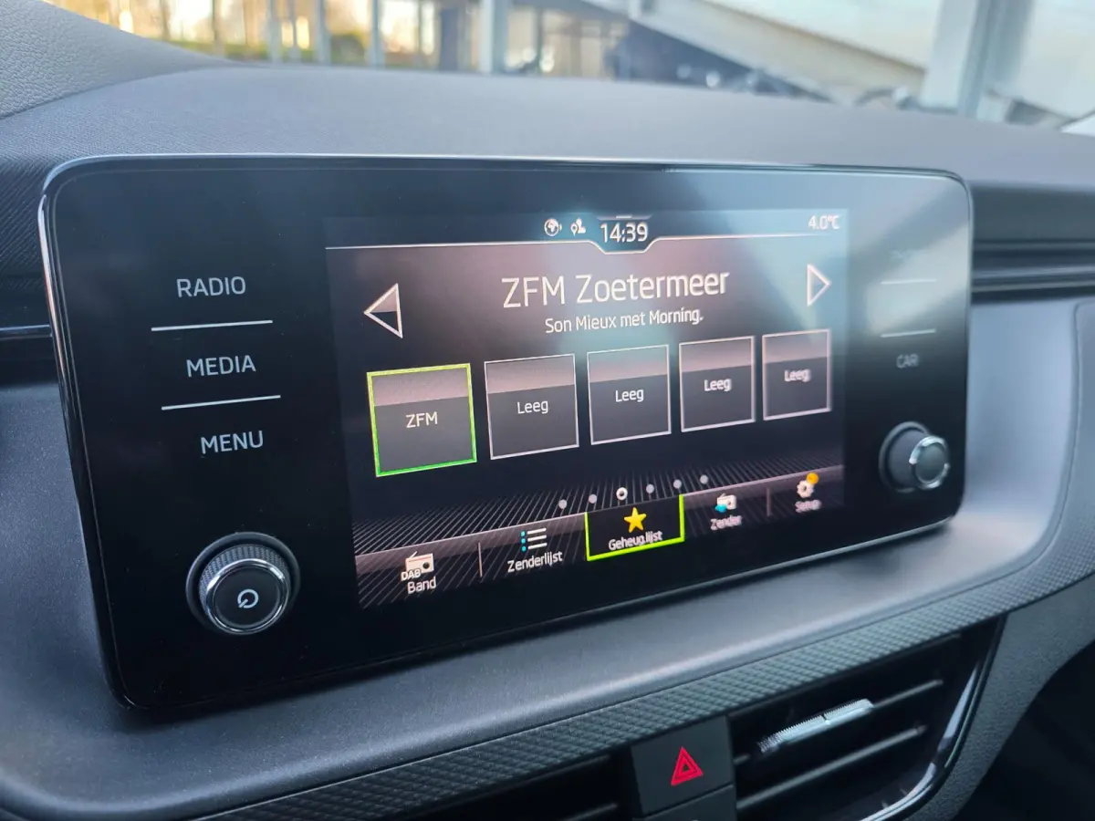 1.5 TSI ACT Sport Business | Met o.a. achteruitrijcamera, AppleCarPlay/AndroidAuto, navigatie en cruise control