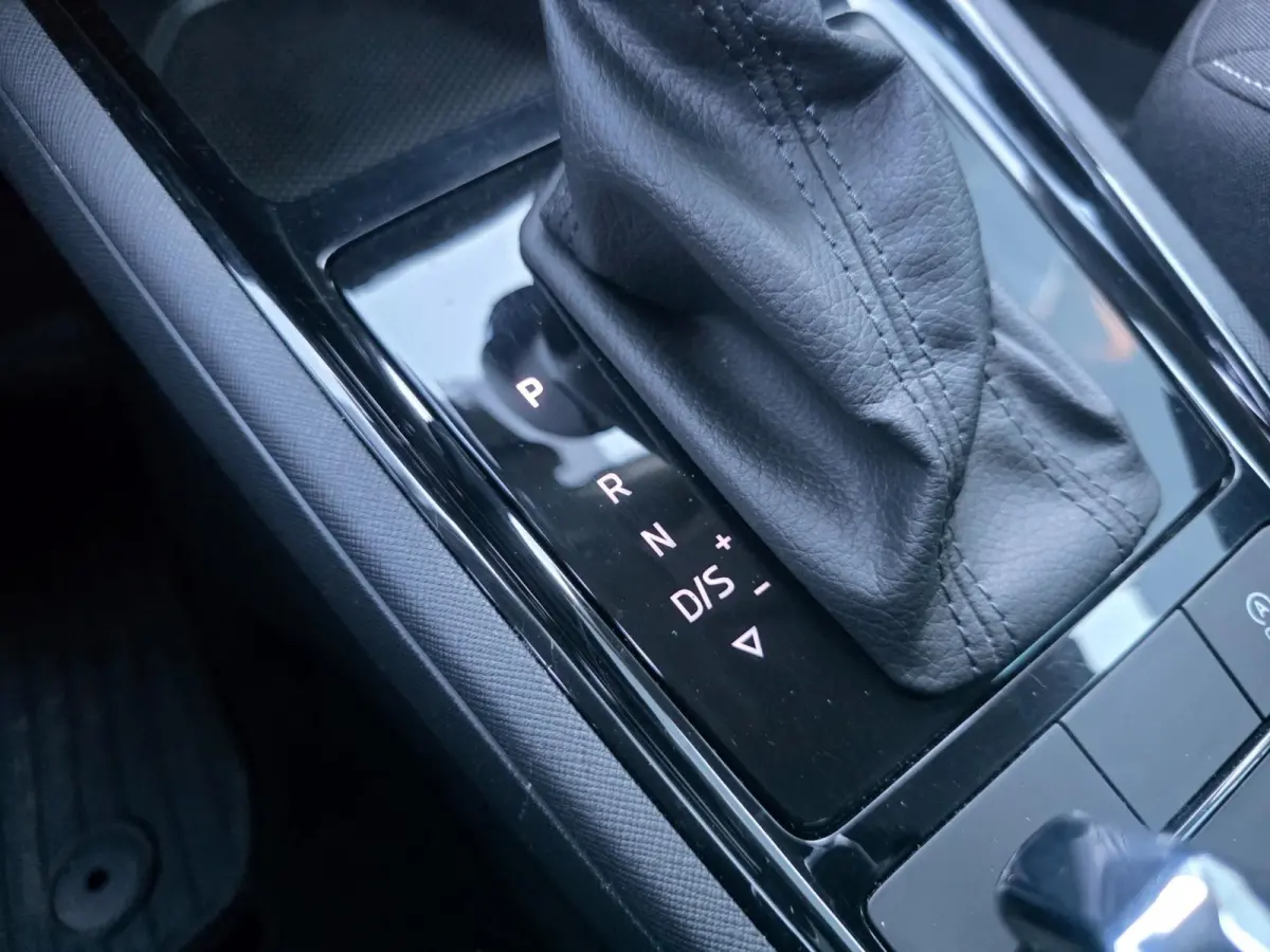 1.5 TSI ACT Sport Business | Met o.a. achteruitrijcamera, AppleCarPlay/AndroidAuto, navigatie en cruise control