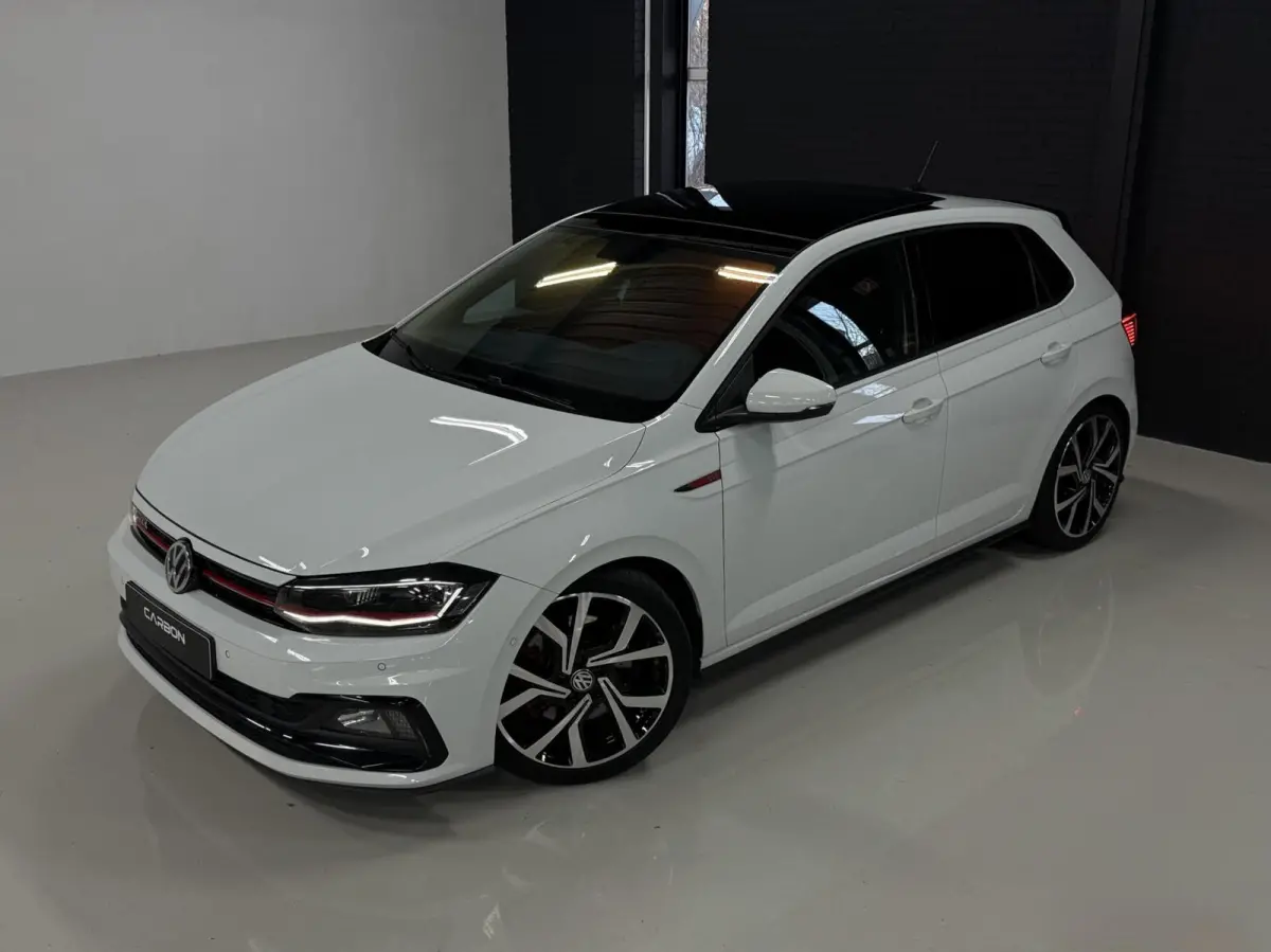2.0 GTI | Pano | Beats | CarPlay | Milltek