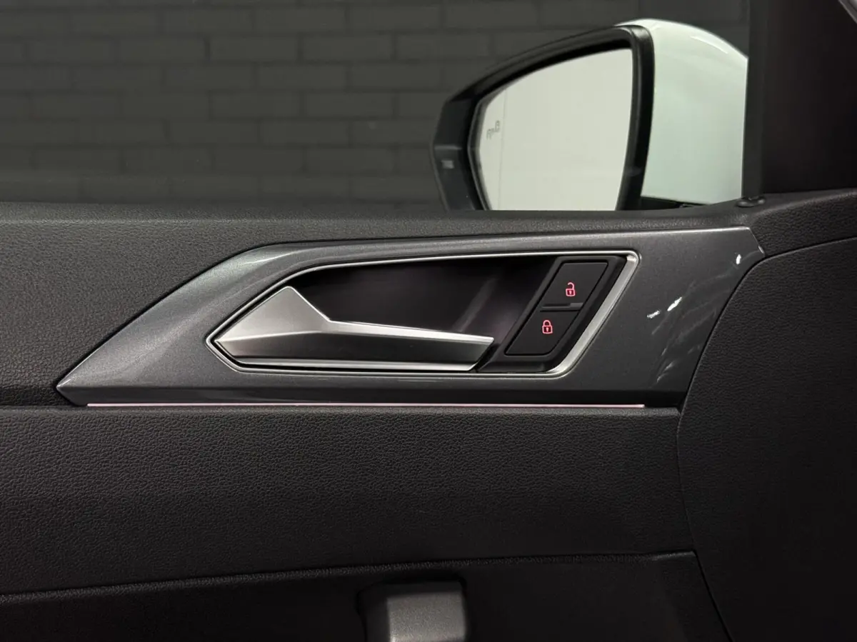 2.0 GTI | Pano | Beats | CarPlay | Milltek