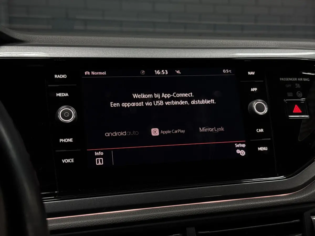 2.0 GTI | Pano | Beats | CarPlay | Milltek