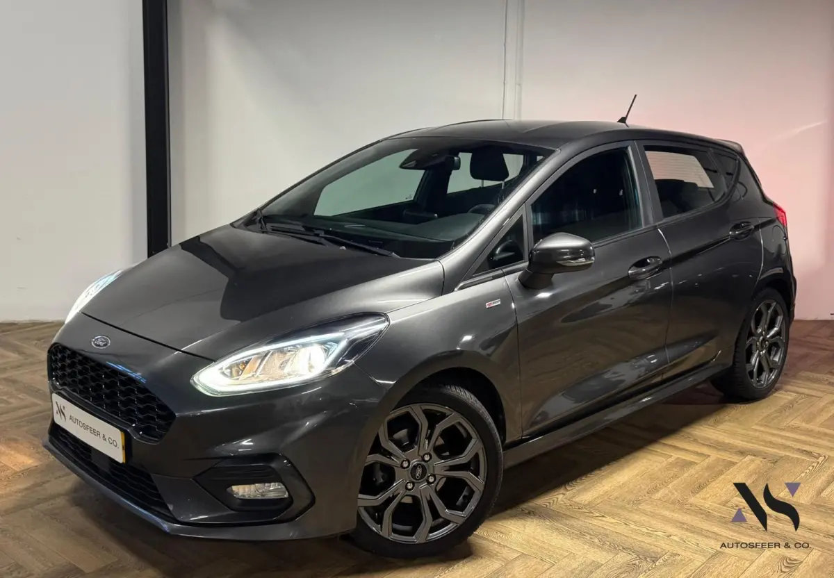 1.0 EcoBoost ST-Line KEYLESS PDC NAVI