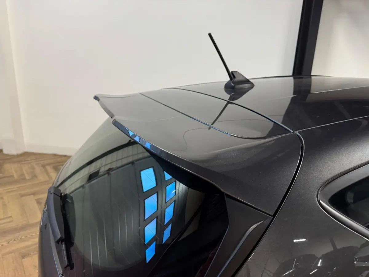 1.0 EcoBoost ST-Line KEYLESS PDC NAVI