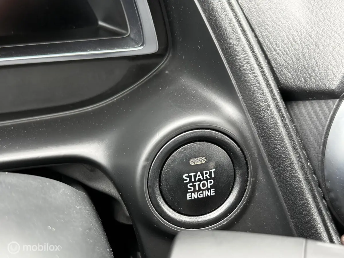 2.0 SkyActiv-G 120 GT-Luxury Leer Navi Camera HUD Cruise LED