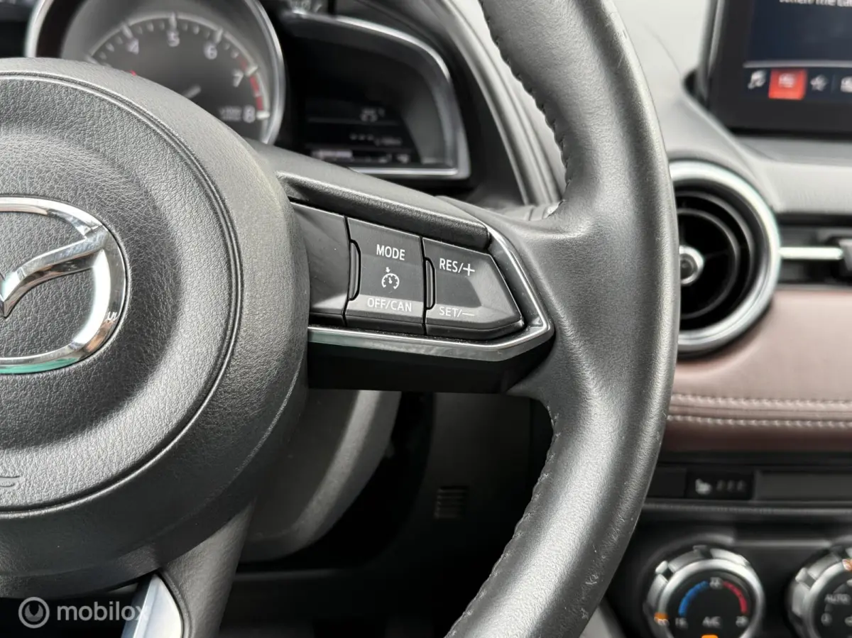 2.0 SkyActiv-G 120 GT-Luxury Leer Navi Camera HUD Cruise LED