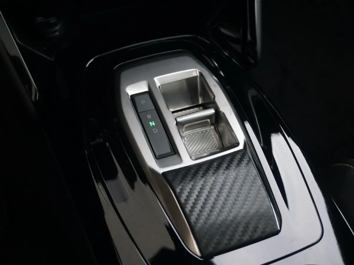 1.2 Hybrid 145 GT | Tot 8 jaar garantie | Panoramadak