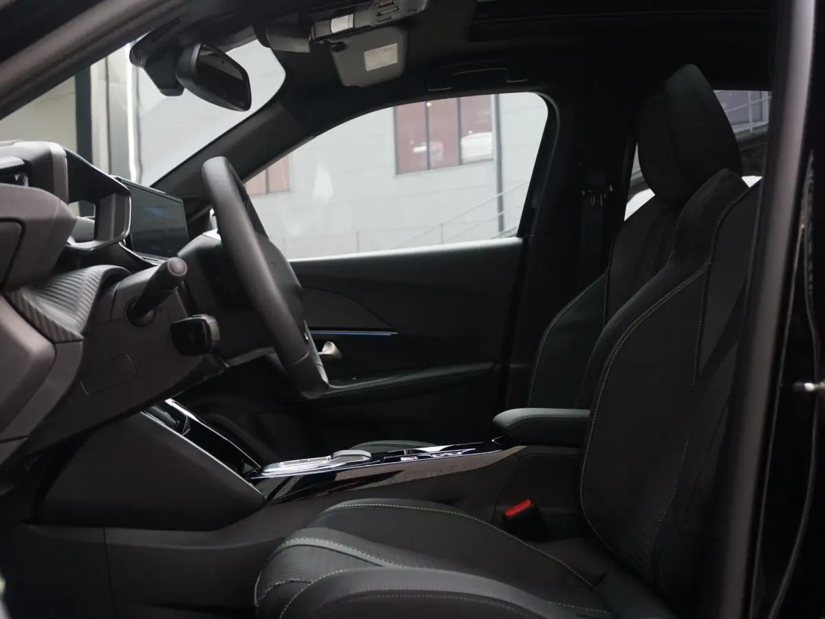 1.2 Hybrid 145 GT | Tot 8 jaar garantie | Panoramadak