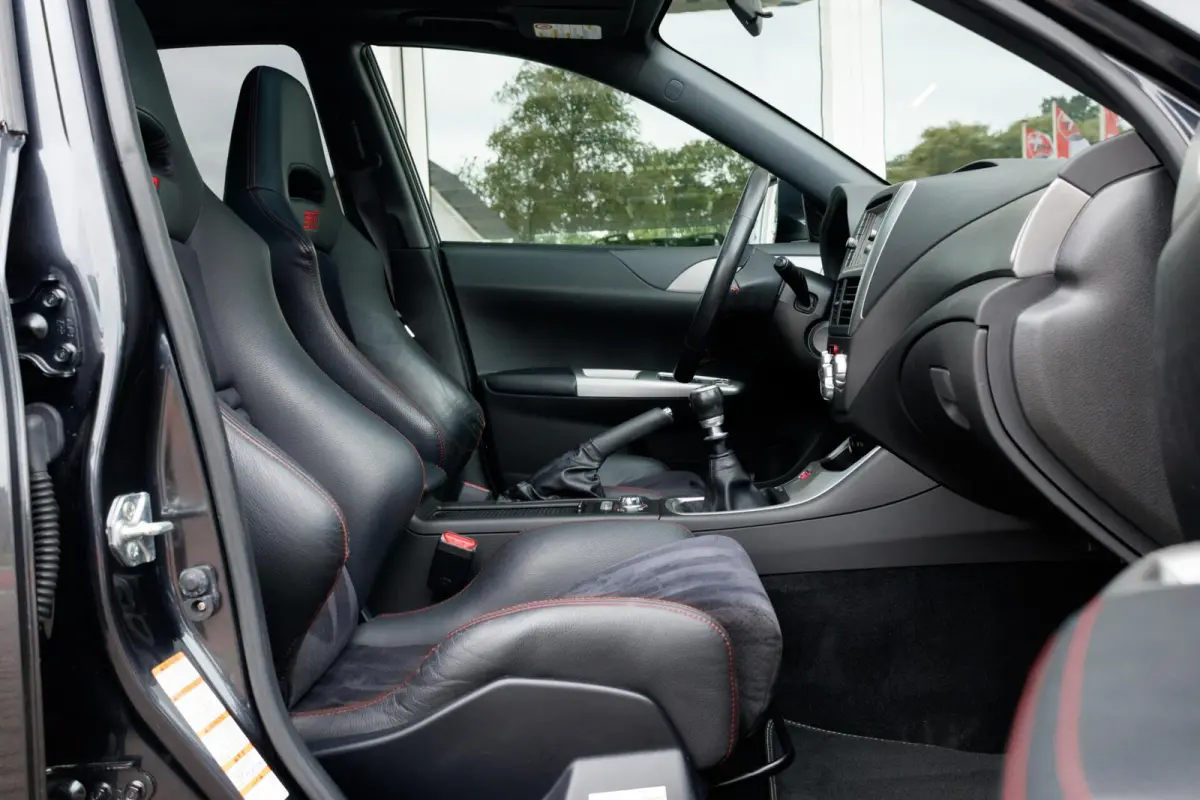 STI 2.5 T Sport Executive | 1e eigenaar | Recaro | BBS | Navigatie |