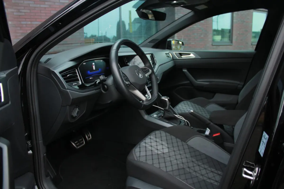 1.0 TSI R-Line Edition