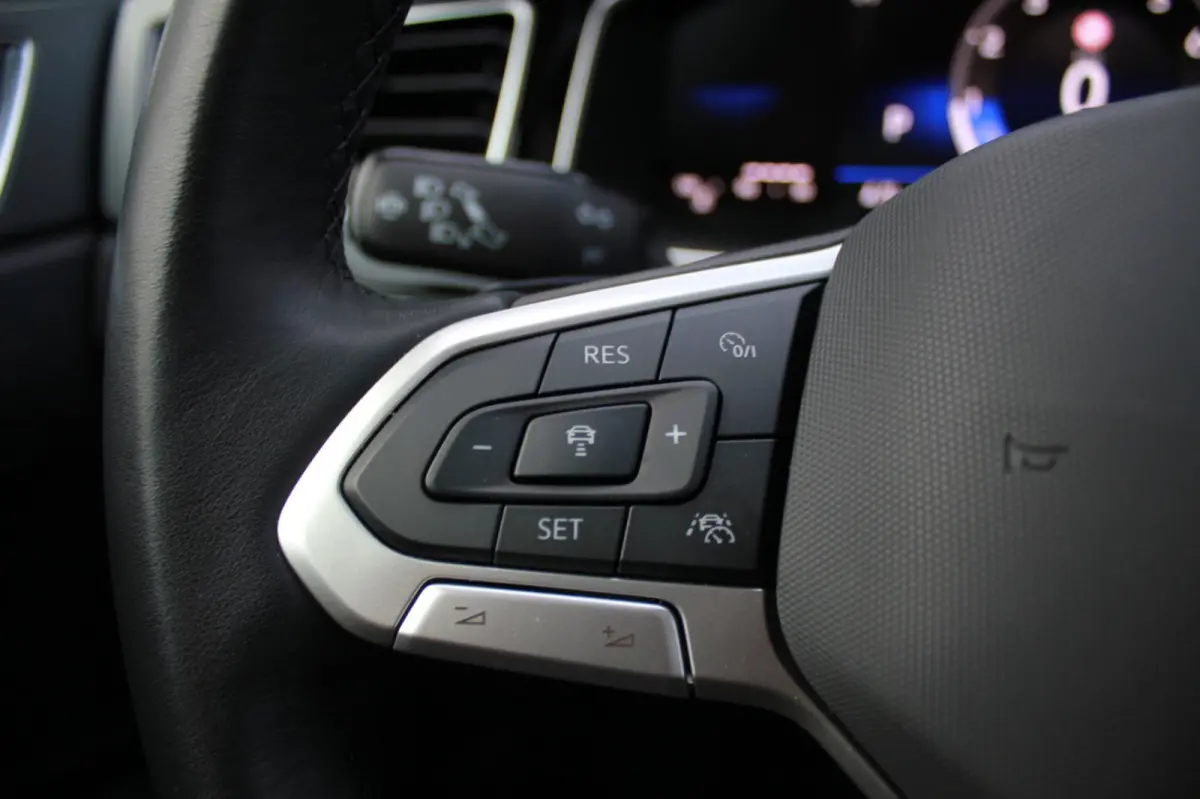 1.0 TSI R-Line Edition