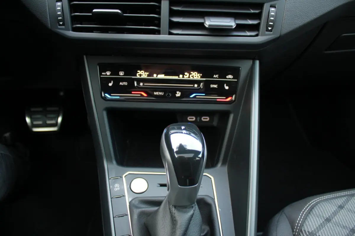 1.0 TSI R-Line Edition