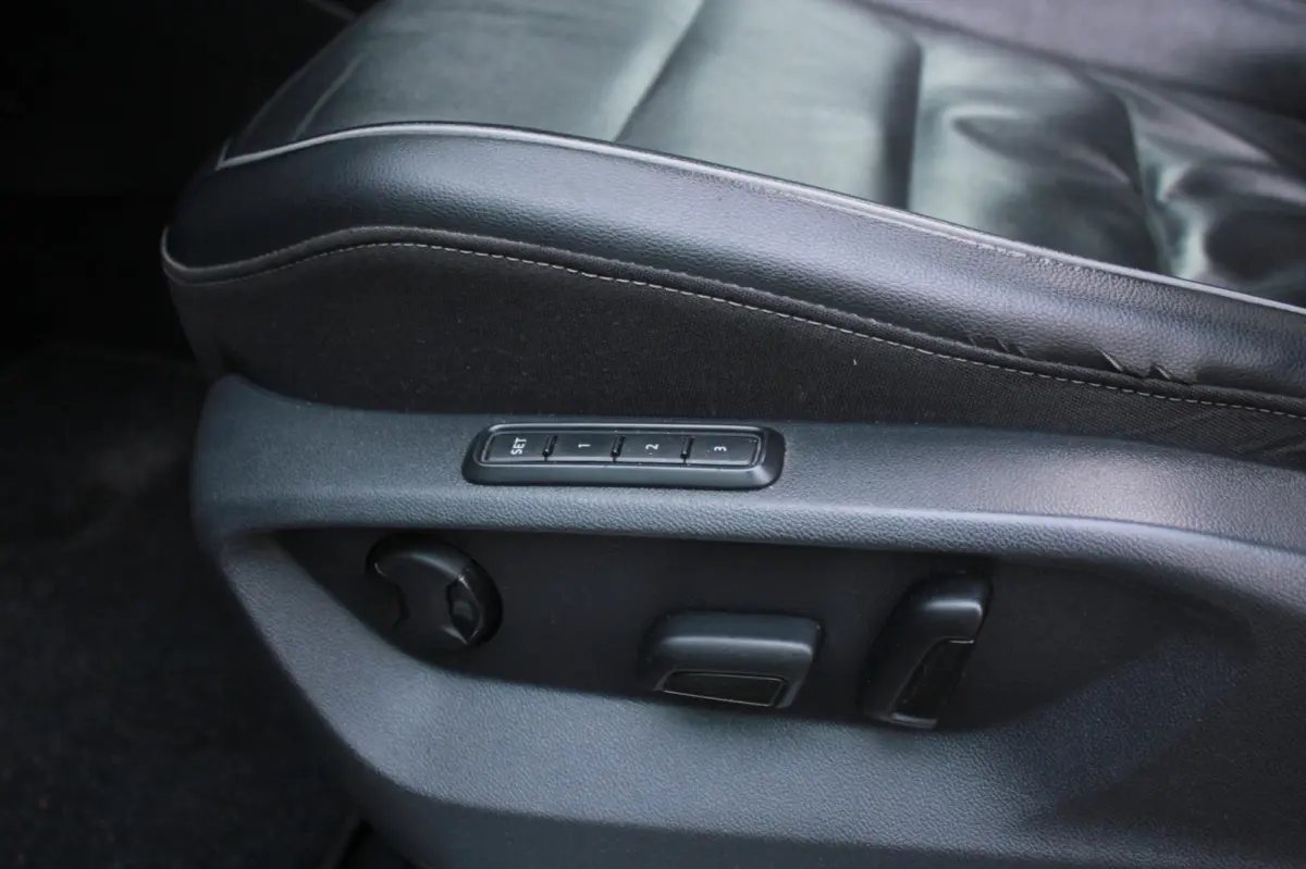 1.4 TSI Highline Business R 7p.