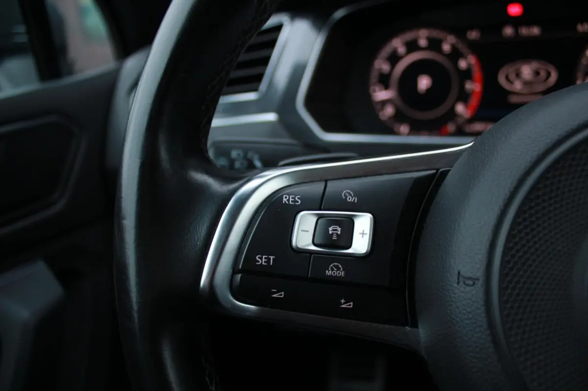 1.4 TSI Highline Business R 7p.