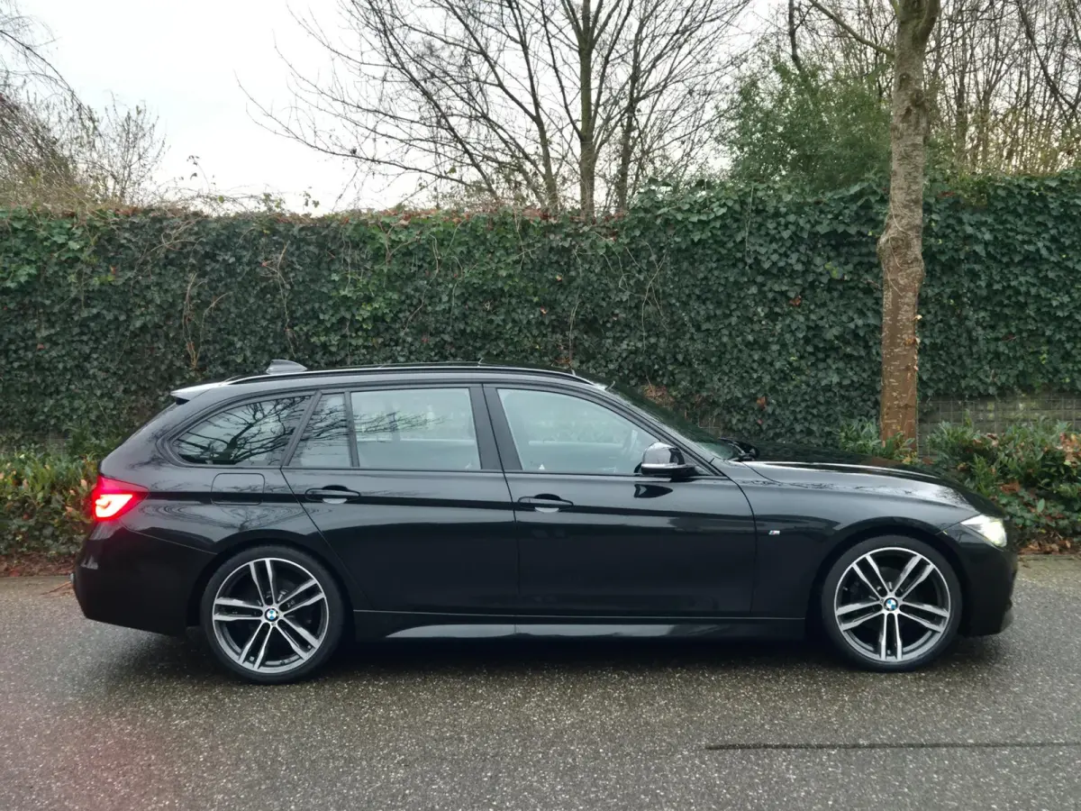 M Sport Panorama Apple CarPlay Camera Trekhaak volle Optieslijst NAP 6WB Shadow Executive Edition NAP Nbt Evo