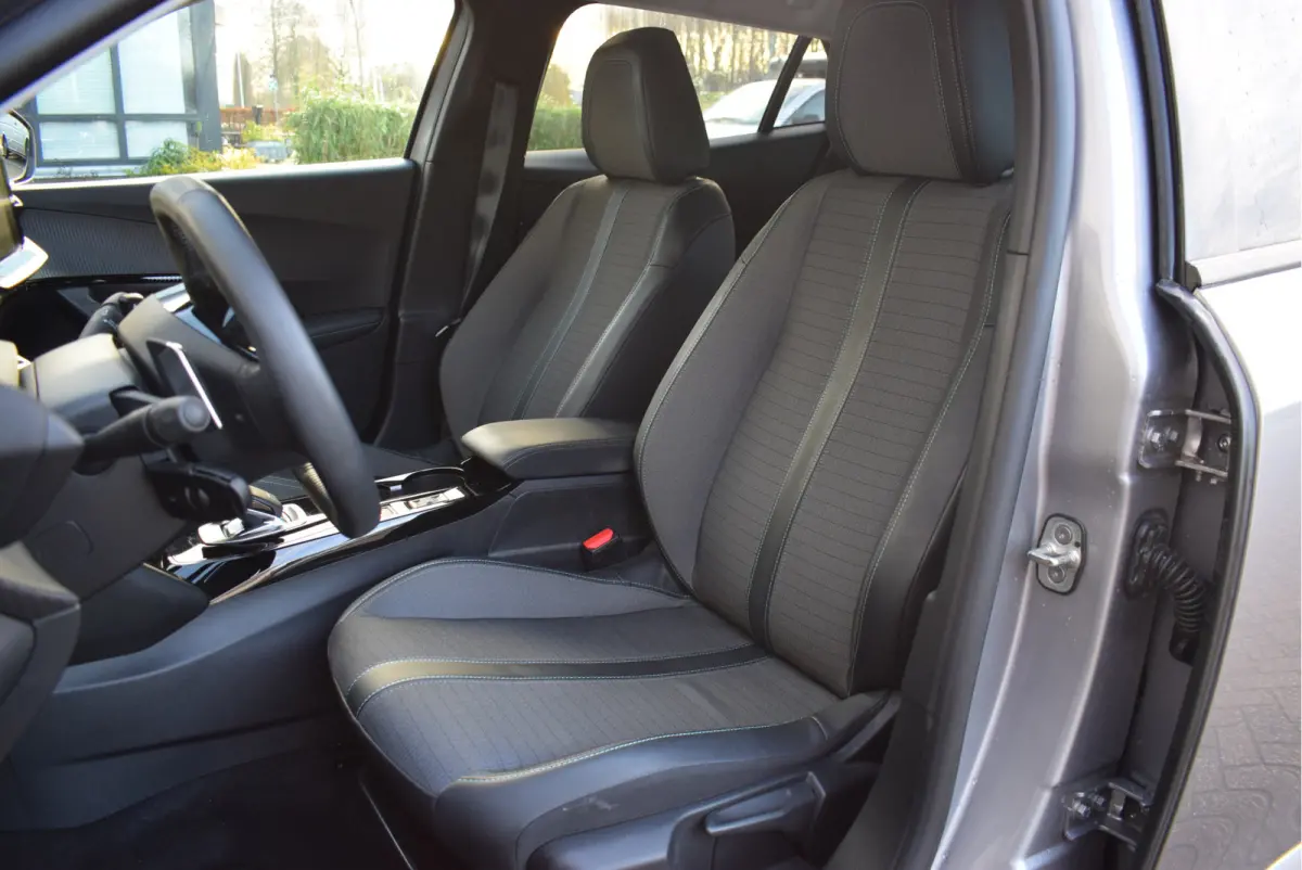 1.2 130PK Allure | NL-Auto | Keyless-Entry | Navi | Automaat
