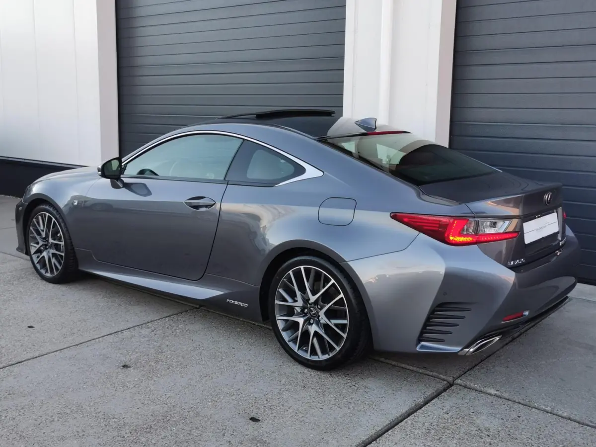 300h F SPORT Line