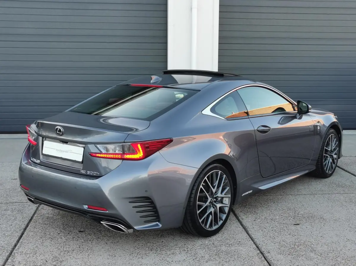 300h F SPORT Line