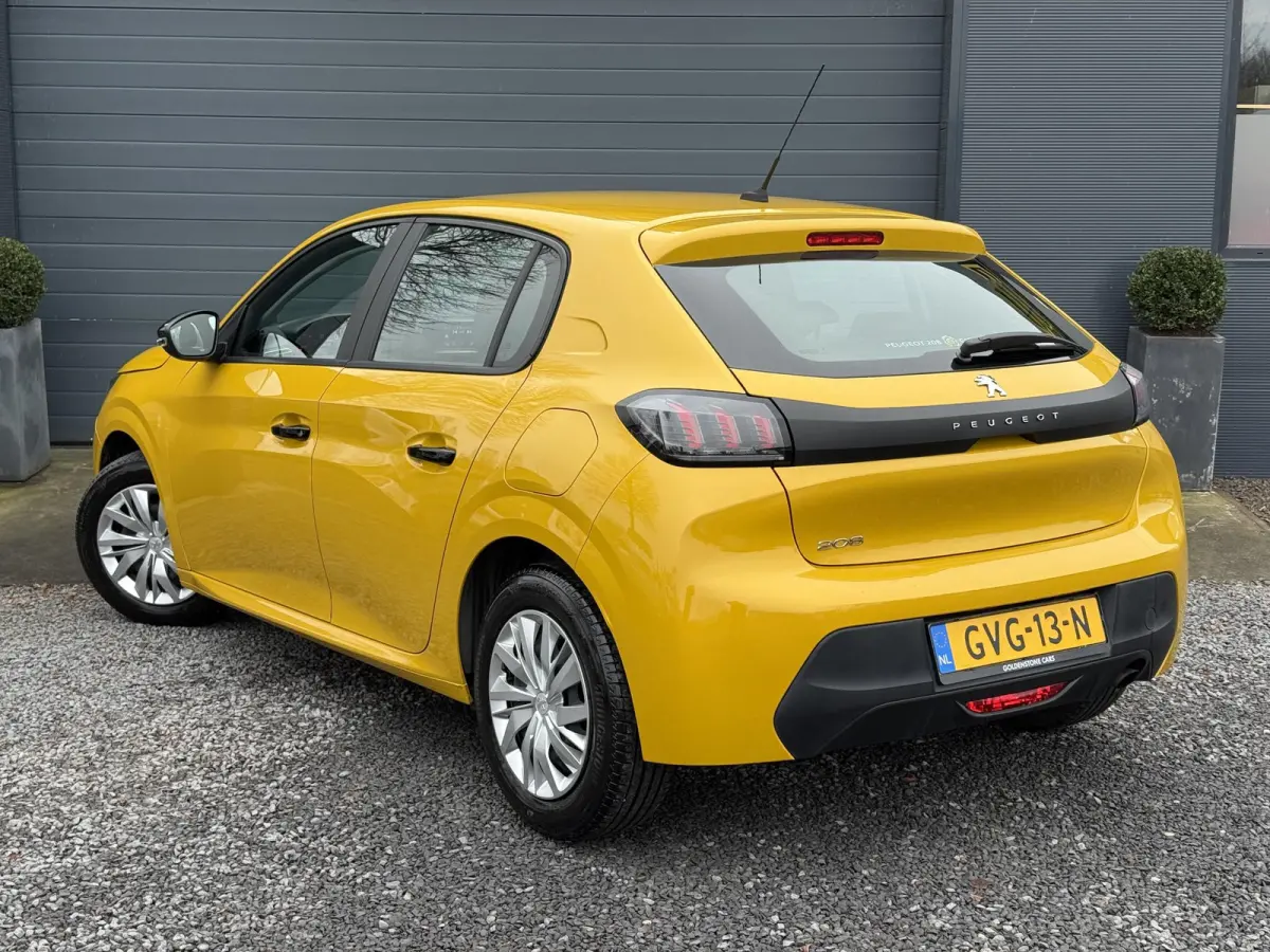 1.2 PureTech Like 1e Eigenaar,Apple Carplay/Android Auto,Camera,Navi,Clima,Cruise,Weinig Km,Zeer Zuinig,Apk tot 07-2027