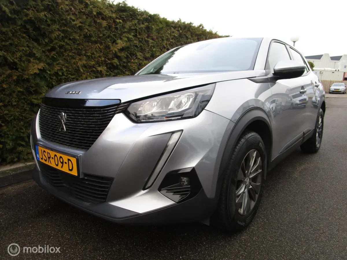 1.2 130 PK EAT8 AUTOMAAT - NAVIGATIE - LMV