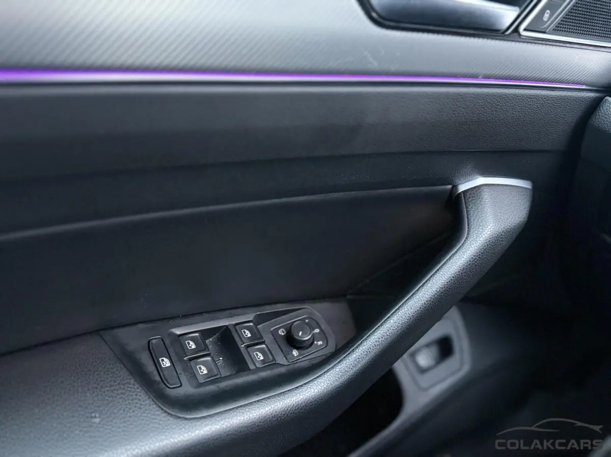 1.5 TSI Business R Line-PANO-DSG-Garantie!