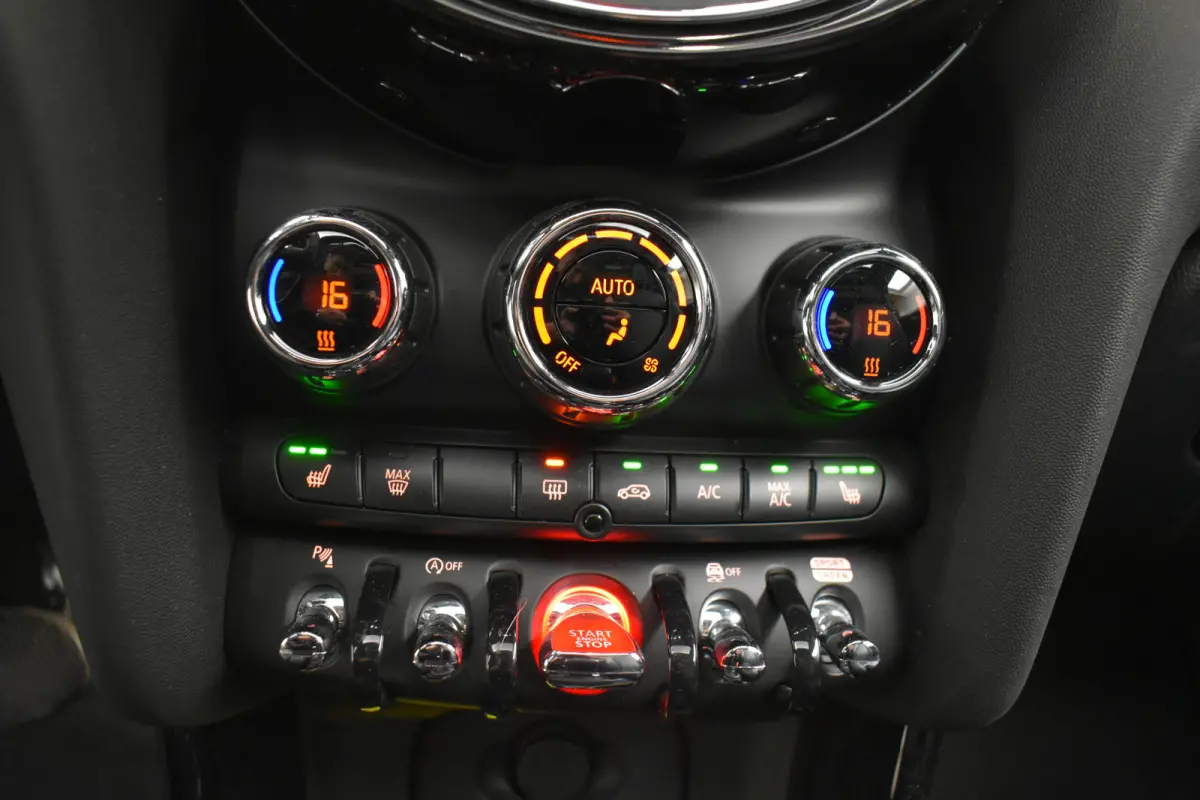 Mini 1.5 60 Years Edition Panodak Vol Leder Harman Cardon Zwarte hemel Navi