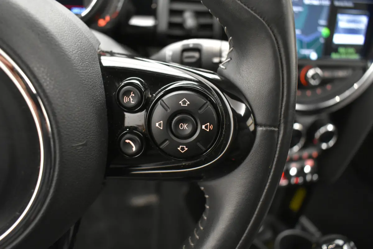Mini 1.5 60 Years Edition Panodak Vol Leder Harman Cardon Zwarte hemel Navi