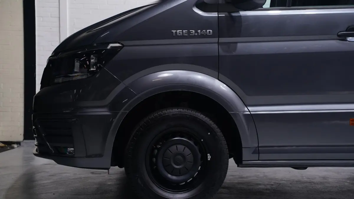 2.0 TDI 140 pk Autotransporter Airco, Luchtvering Apple Carplay, Trekhaak 3.500 kg, Cruise Control, BPM vrij, 3-Zits