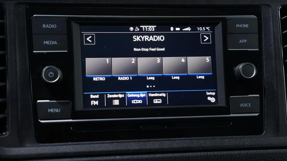2.0 TDI 140 pk Autotransporter Airco, Luchtvering Apple Carplay, Trekhaak 3.500 kg, Cruise Control, BPM vrij, 3-Zits