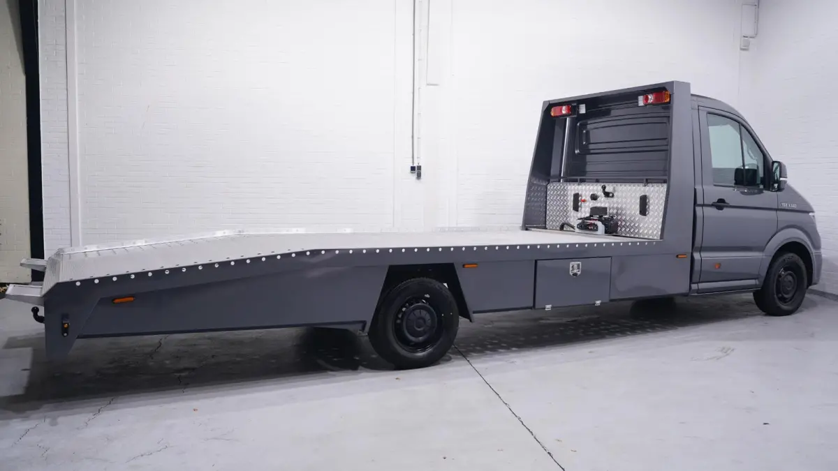2.0 TDI 140 pk Autotransporter Airco, Luchtvering Apple Carplay, Trekhaak 3.500 kg, Cruise Control, BPM vrij, 3-Zits