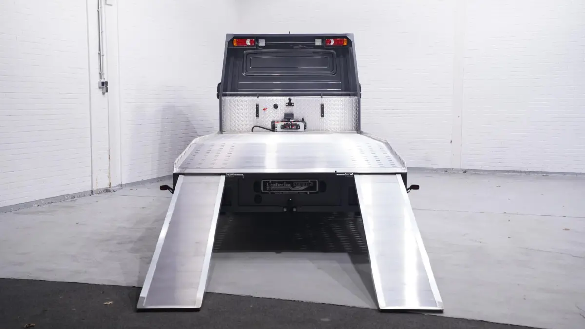 2.0 TDI 140 pk Autotransporter Airco, Luchtvering Apple Carplay, Trekhaak 3.500 kg, Cruise Control, BPM vrij, 3-Zits
