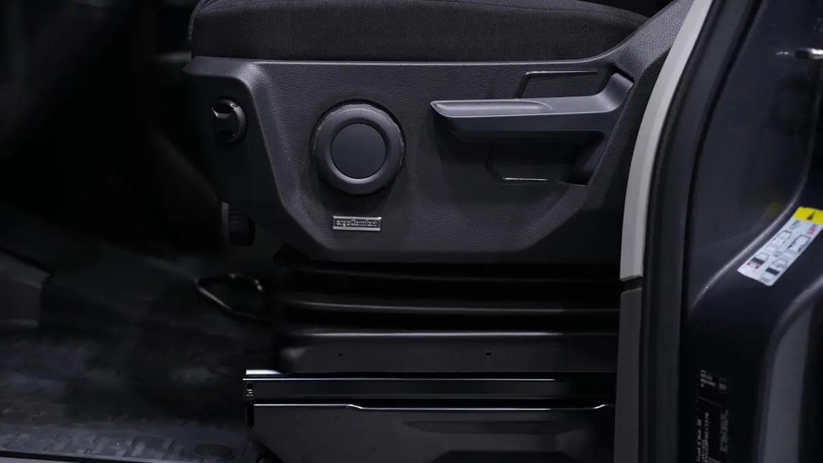 2.0 TDI 140 pk Autotransporter Airco, Luchtvering Apple Carplay, Trekhaak 3.500 kg, Cruise Control, BPM vrij, 3-Zits