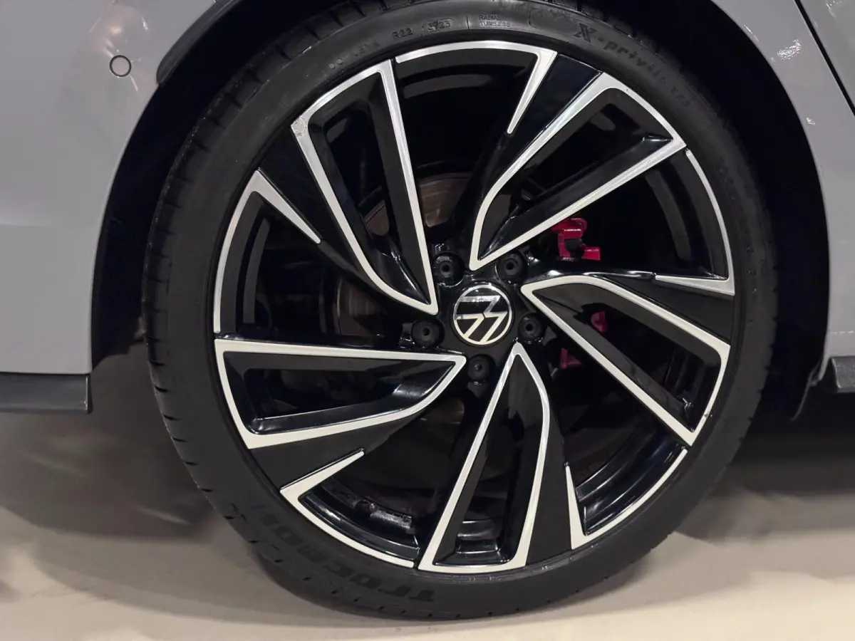 2.0 TDI GTD | PANO | HARMAN KARDON | IQ LIGHT | HEAD UP
