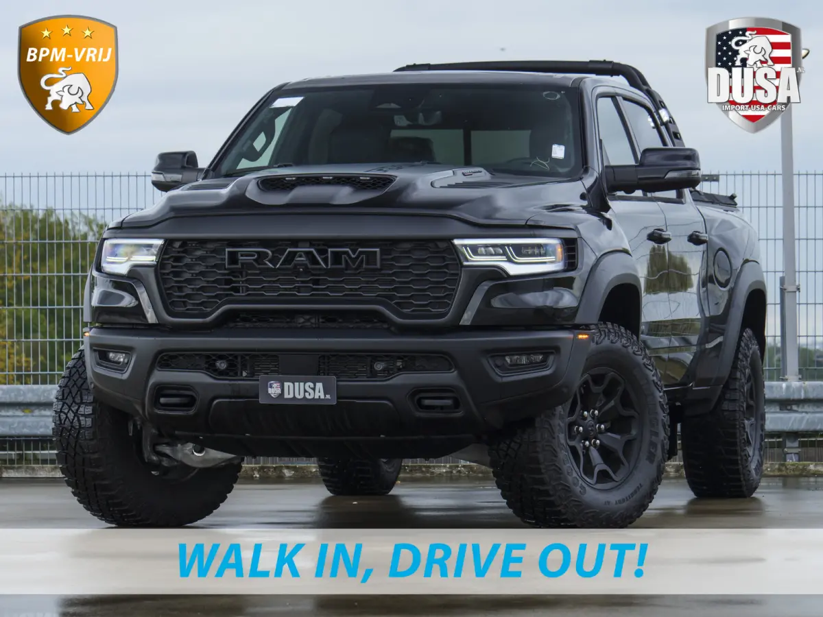 | RHO | 3.0L Twin-Turbo I6 | 4x4 | Crew Cab | Black Edition Panoramadak | 14,4-inch Touchscreen | Passenger Display | Getoonde accessoires zijn verkrijgbaar tegen meerprijs