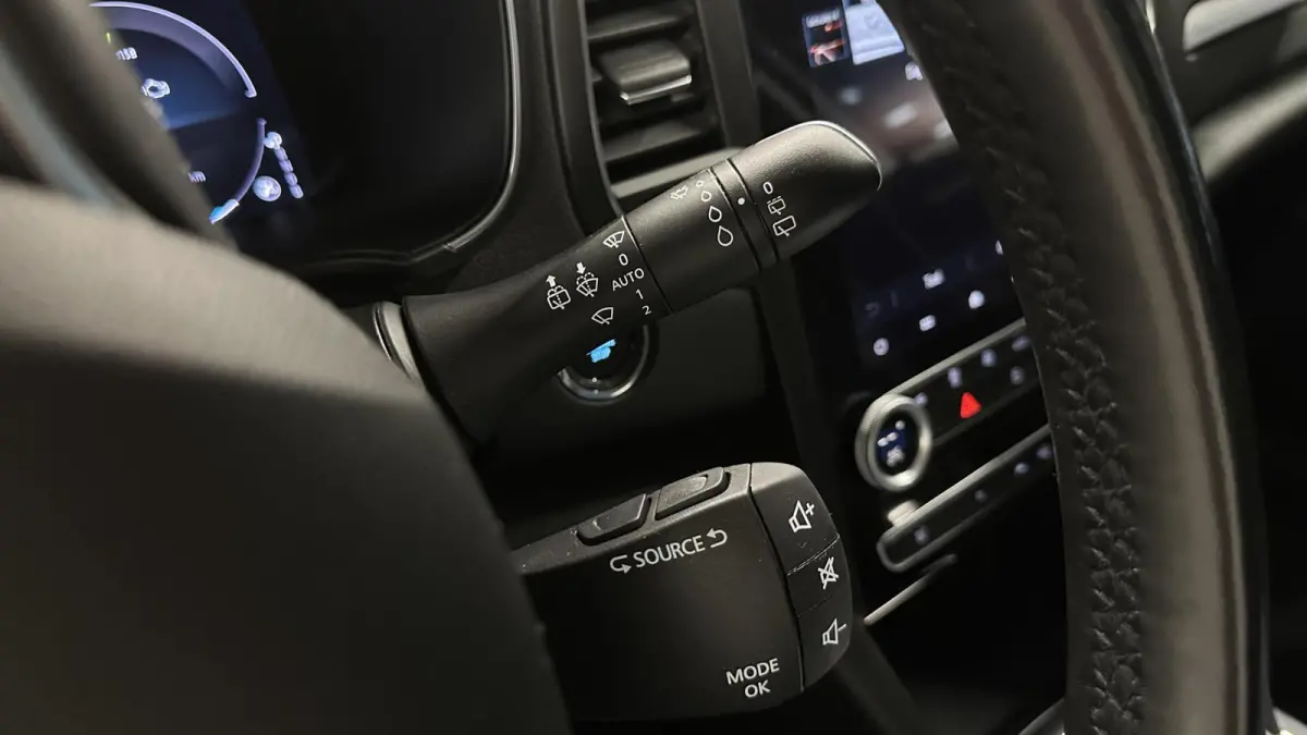 Estate 1.6 Plug-In Hybrid 160 Intens SOH 98% NAVI LM CRUISE ECC CARPLAY.