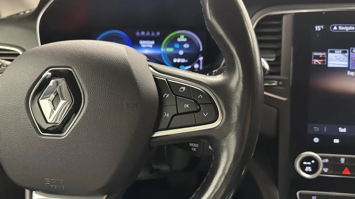 Estate 1.6 Plug-In Hybrid 160 Intens SOH 98% NAVI LM CRUISE ECC CARPLAY.