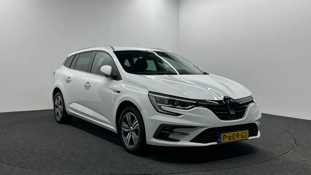 Estate 1.6 Plug-In Hybrid 160 Intens SOH 98% NAVI LM CRUISE ECC CARPLAY.