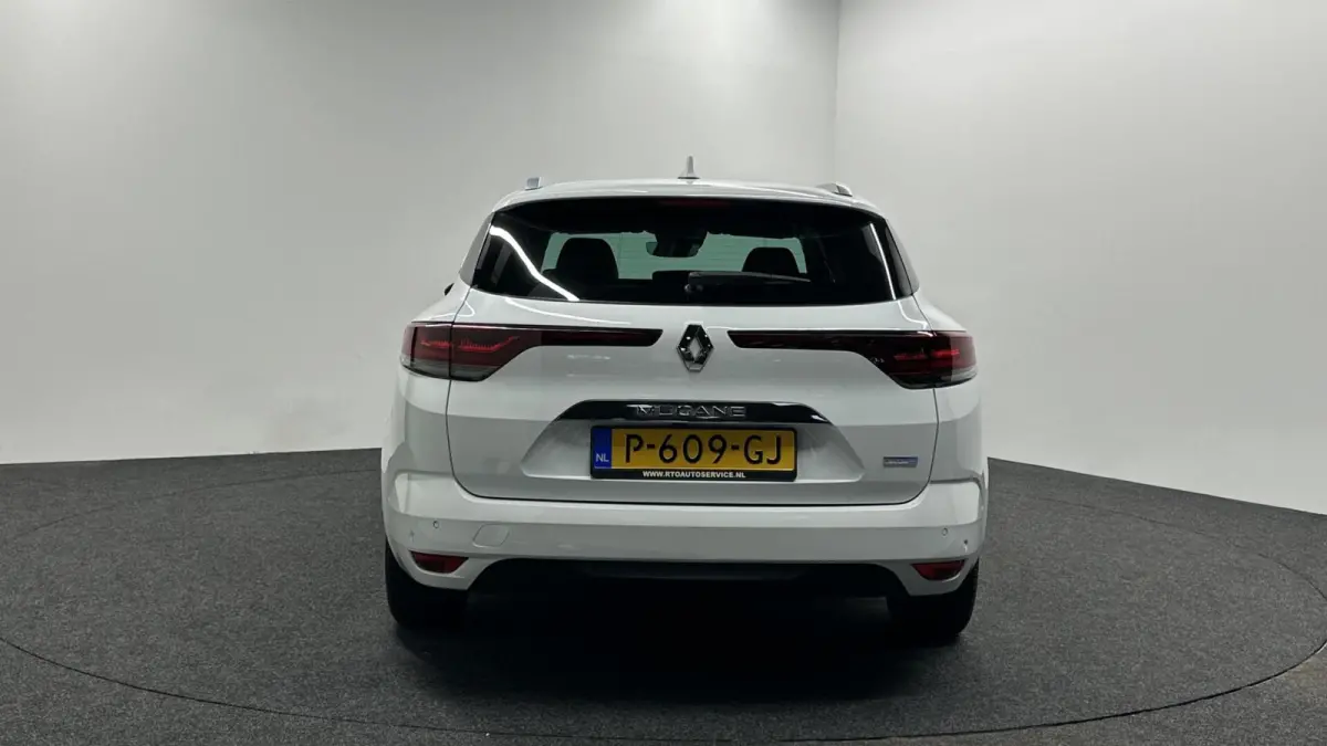Estate 1.6 Plug-In Hybrid 160 Intens SOH 98% NAVI LM CRUISE ECC CARPLAY.