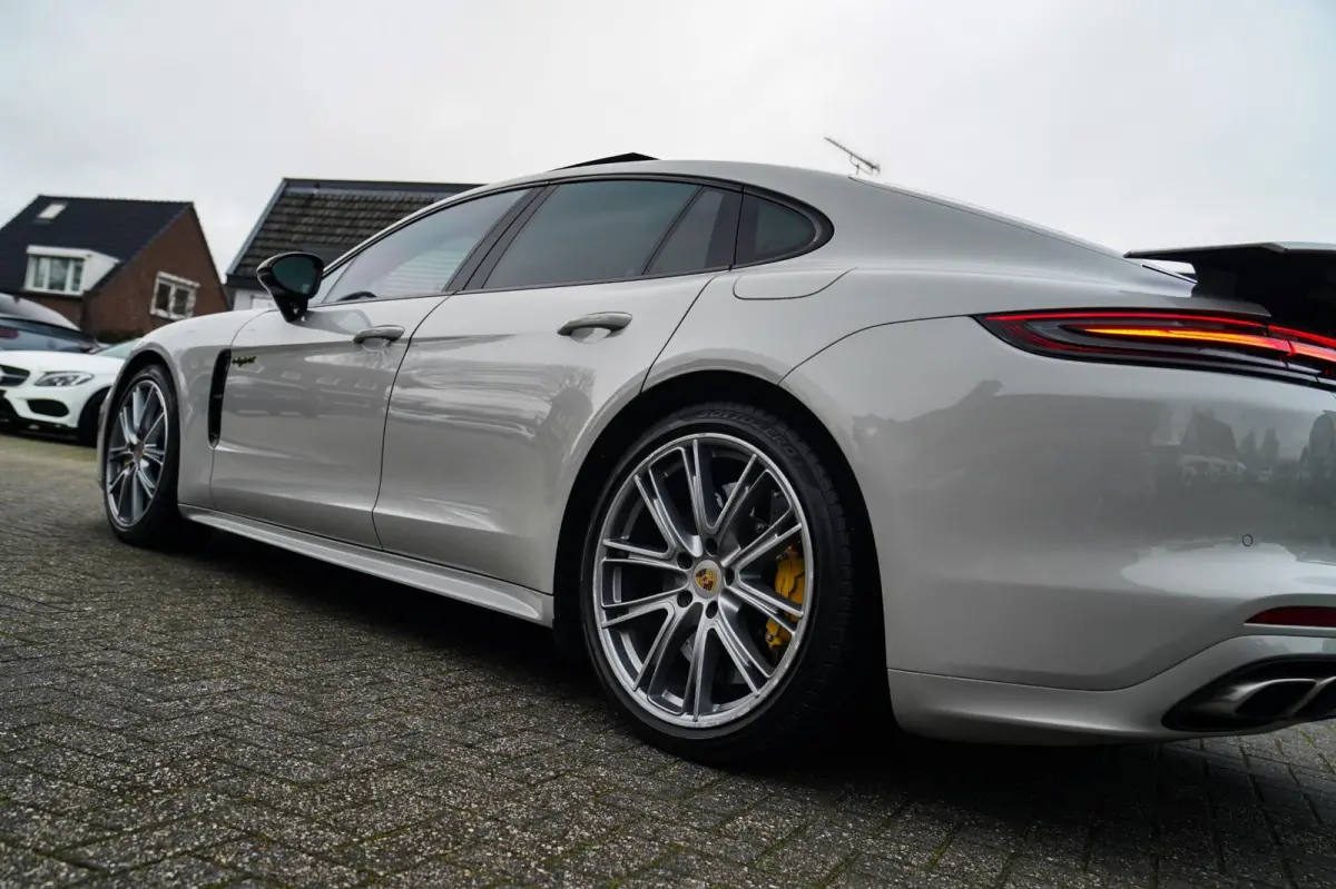 4.0 Turbo S E-Hybrid | Carbon | Massage | Porsche Active Safe | Schuifdak | Adaptieve Cruise | Keramisch | KRIJT