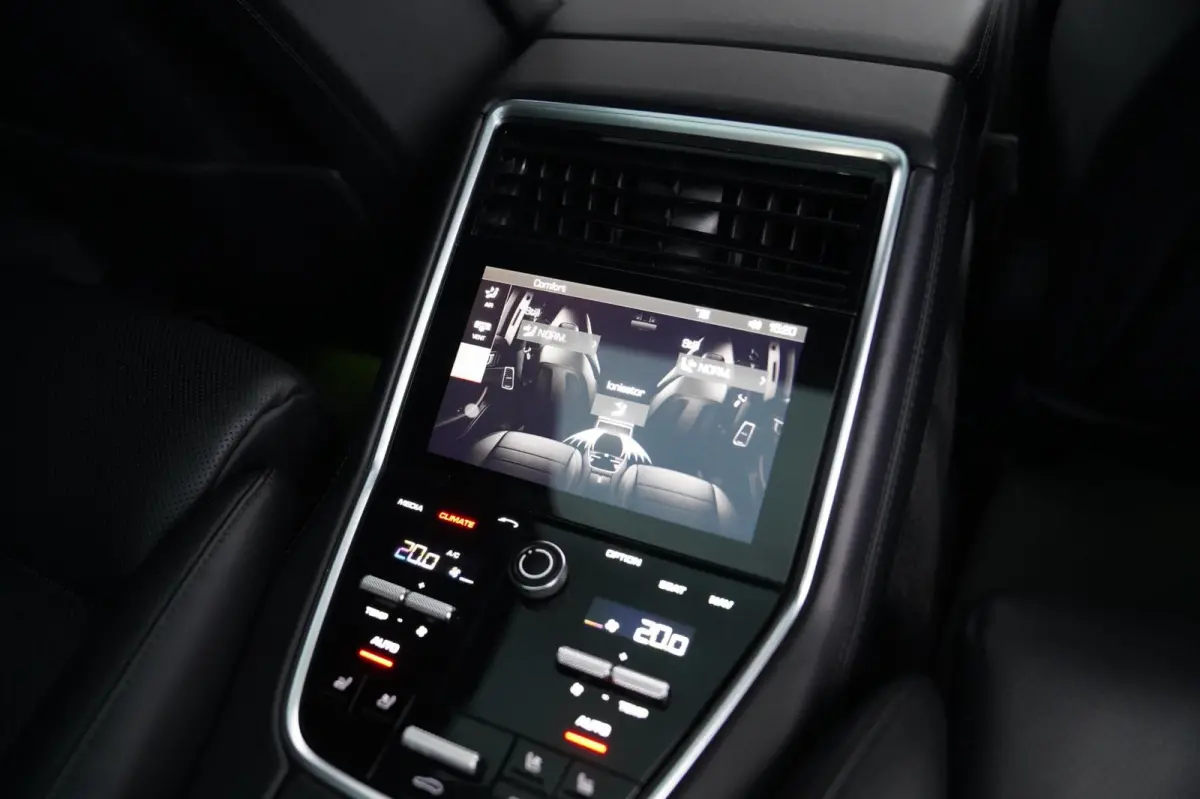 4.0 Turbo S E-Hybrid | Carbon | Massage | Porsche Active Safe | Schuifdak | Adaptieve Cruise | Keramisch | KRIJT