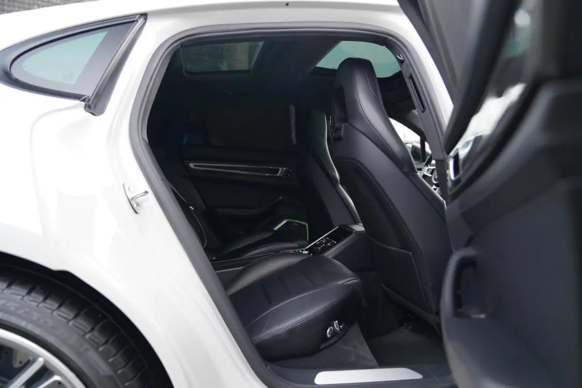 4.0 Turbo S E-Hybrid | Carbon | Massage | Porsche Active Safe | Schuifdak | Adaptieve Cruise | Keramisch | KRIJT