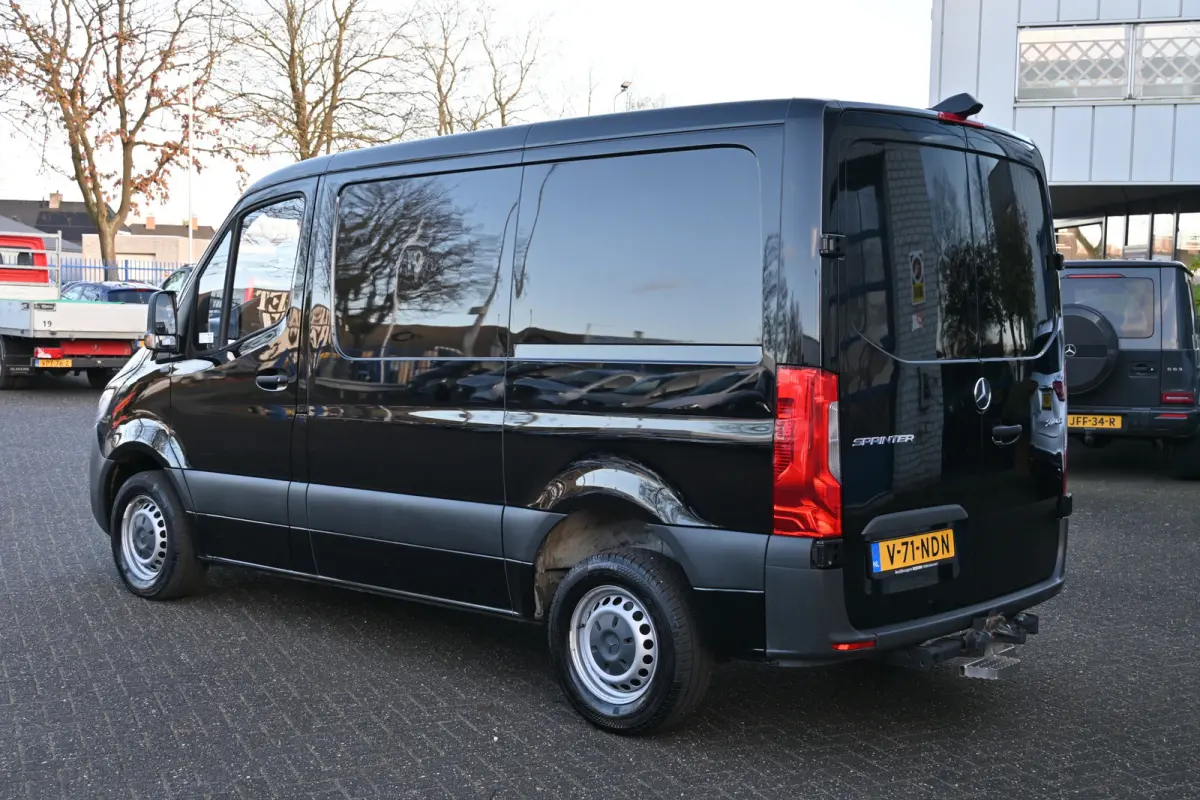 214 CDI L1H1 FWD MBUX met camera, Trekhaak
