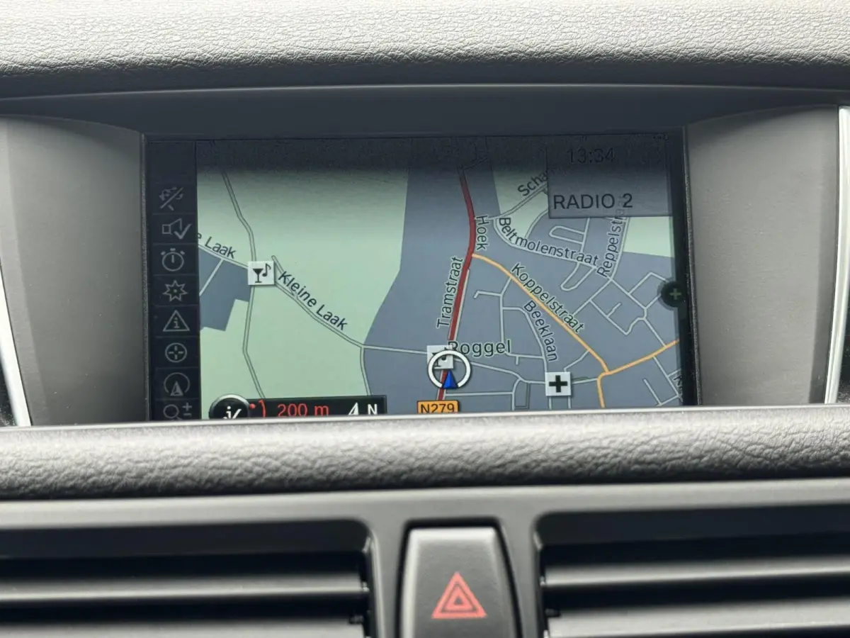 SDrive18i Cruise control Climate control Navigatie Stoelverwarming