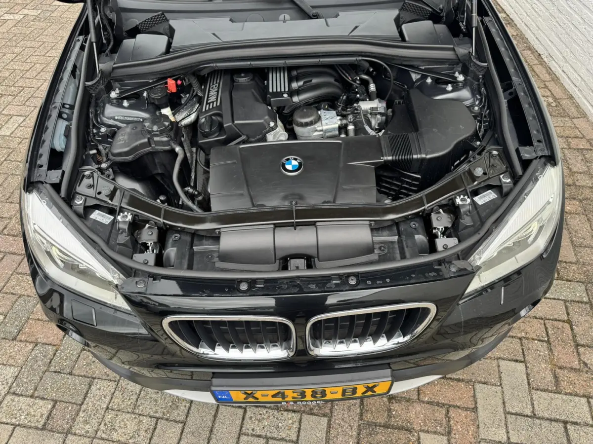 SDrive18i Cruise control Climate control Navigatie Stoelverwarming
