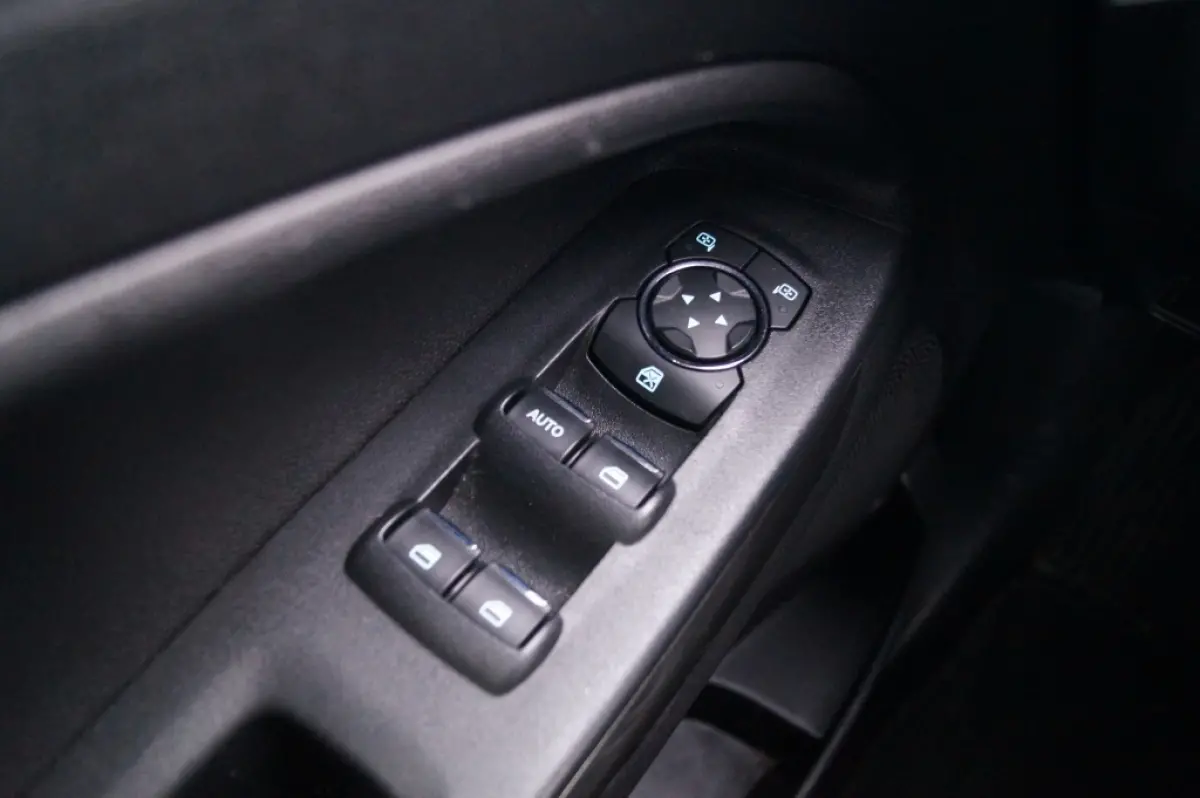 1.0 EcoBoost Connected -AIRCO-CRUISE-