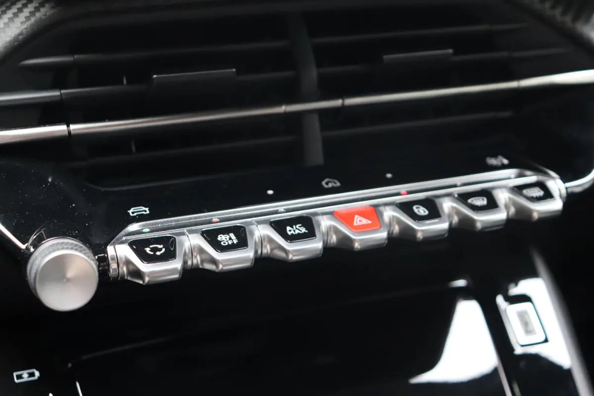 1.2 Hybrid 145 e-DCS6 GT / Voordeel / 2+6 Jaar garantie